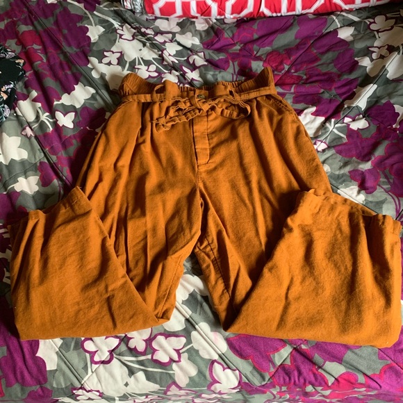 ORANGE PANTS - Picture 1 of 5